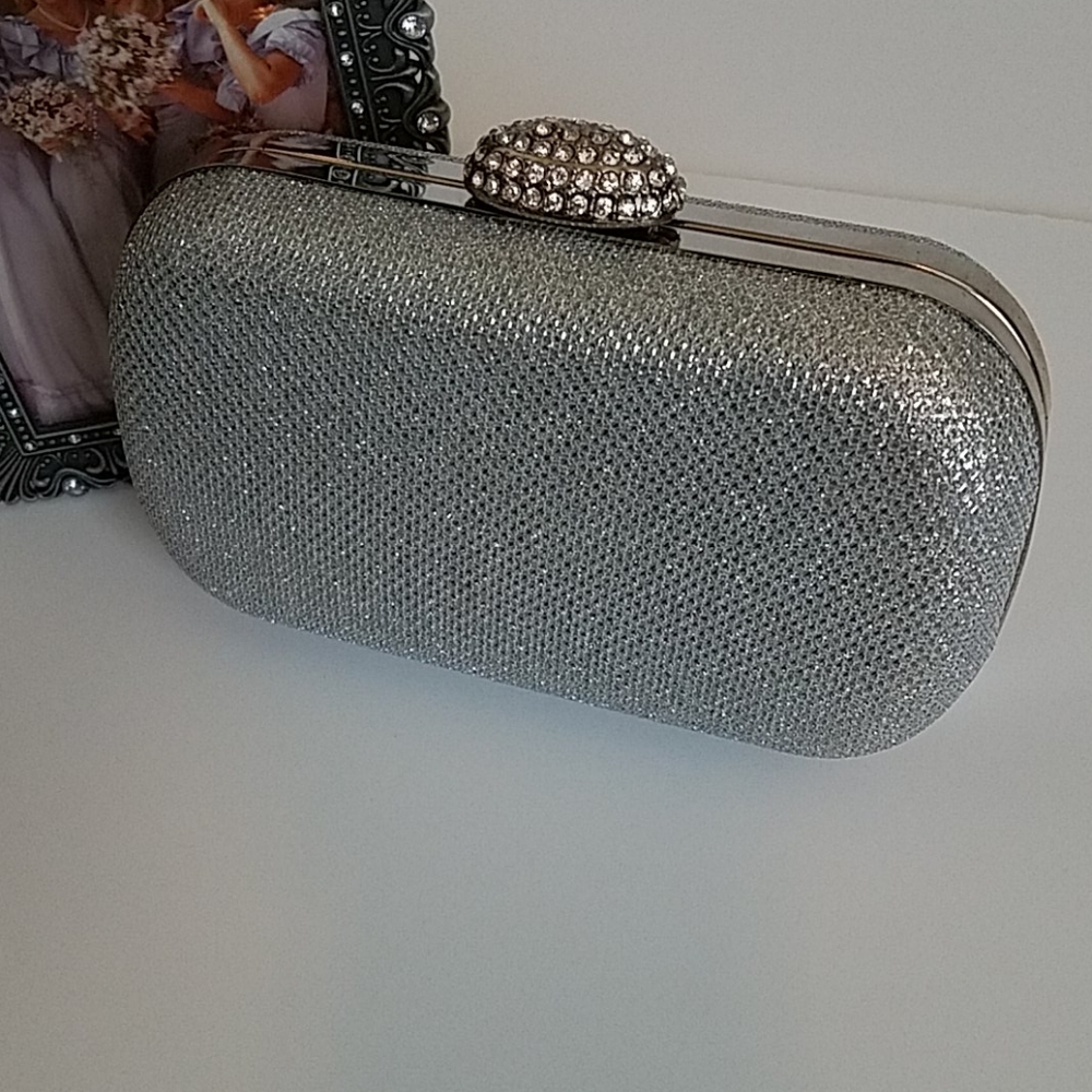 Silver clutch